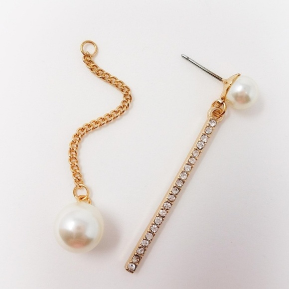 Pave ball and chain pearl earrings - Picture 1 of 3